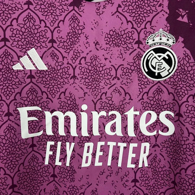 Maillot concept Real Madrid 2024-25 rose exclusif