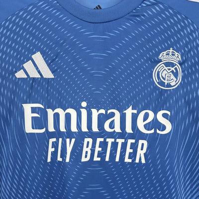 Maillot Real Madrid concept 2025-26