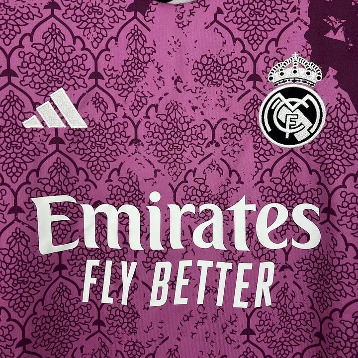 Maillot concept Real Madrid 2024-25 rose exclusif