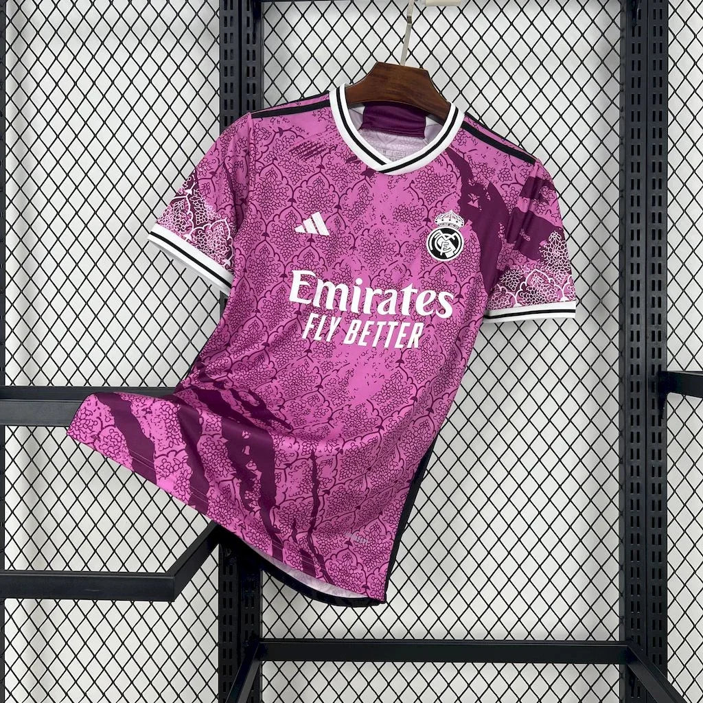 Maillot concept Real Madrid 2024-25 rose exclusif
