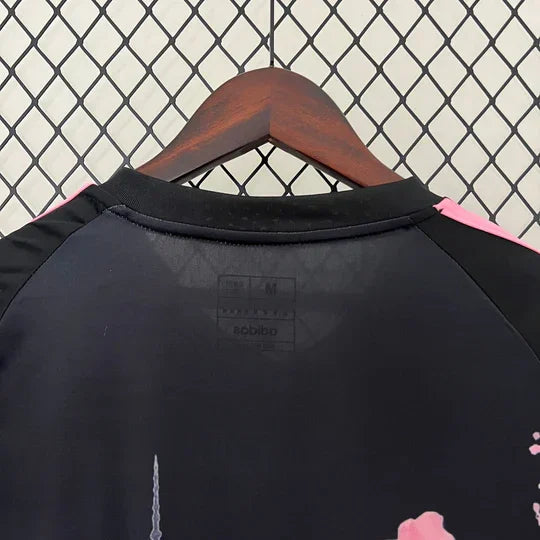 Maillot Japon saison 2023-2024 édition spéciale dragon noir et rose